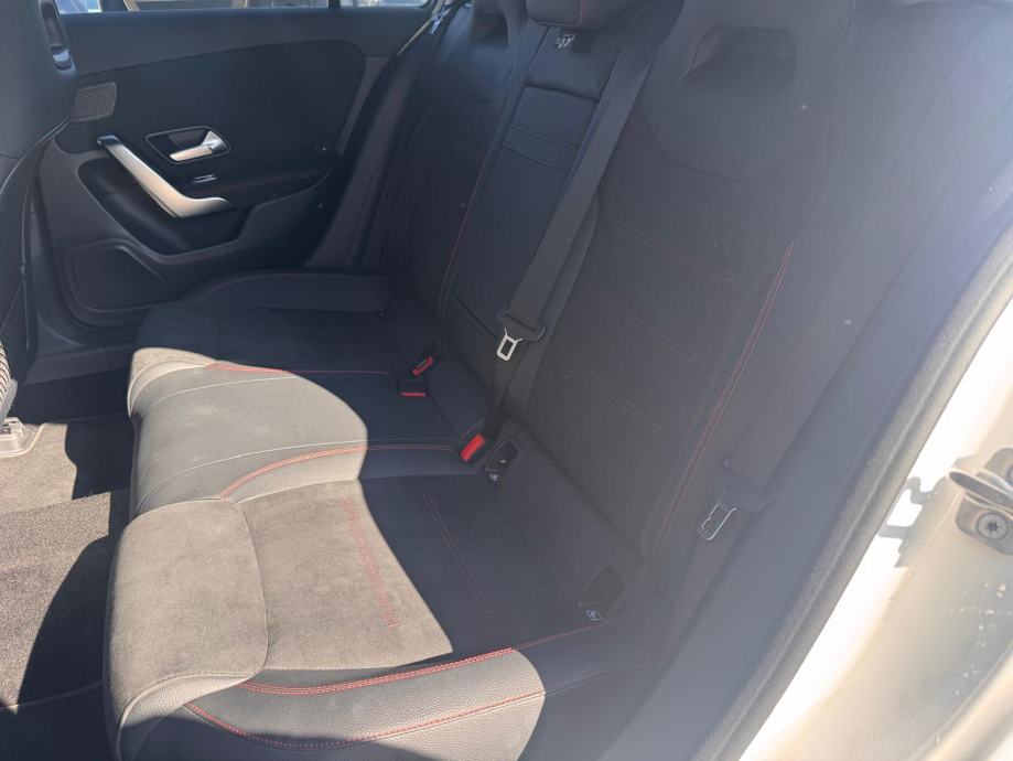 mercedes-benz-a-klasa-220-4matic-amg-line-odmah-dostupno-slika-272580363