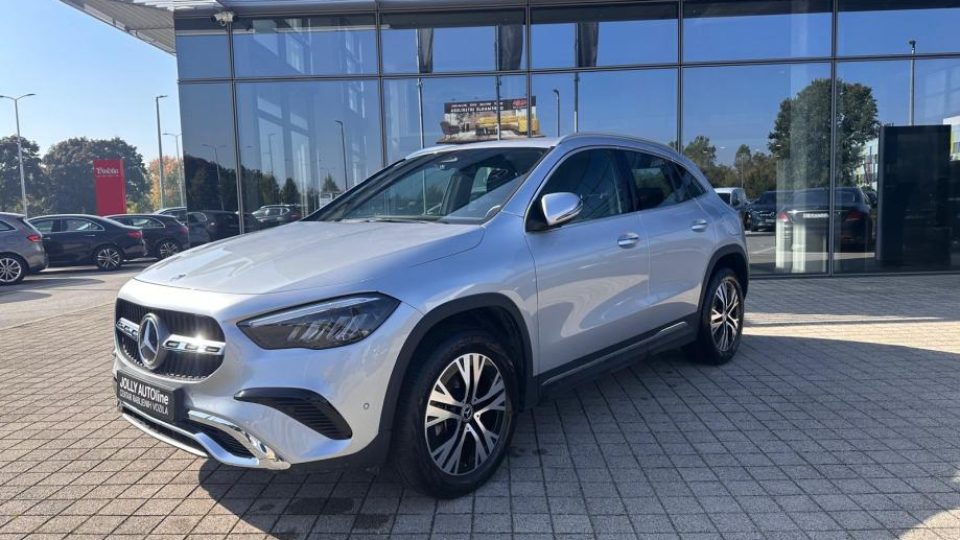 mercedes-benz-gla-200-d-odmah-dostupno-slika-232478074